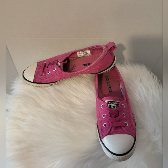 Converse Women's Pink Canvas Sneakers, Size 6.5 - Picture 3 of 8